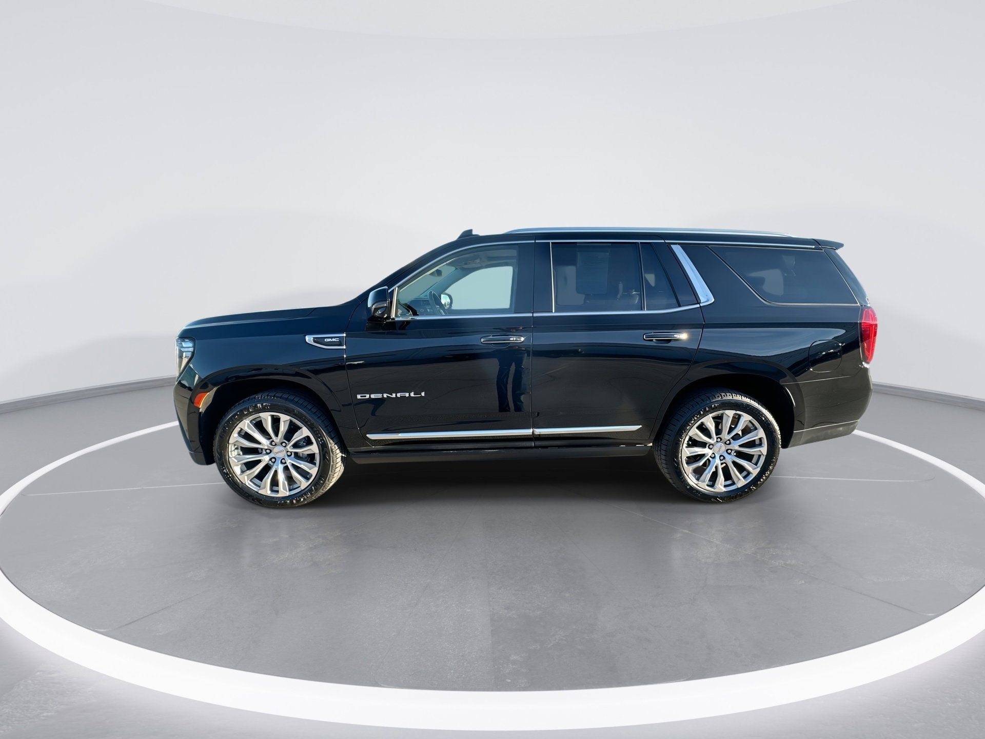 2023 GMC Yukon — detail view