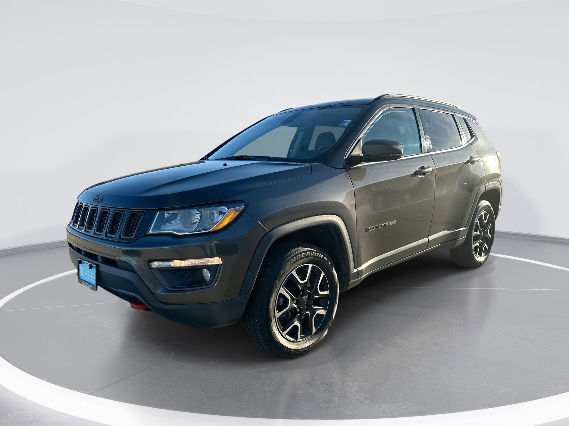 2020 Jeep Compass Trailhawk in Granite Crystal Metallic Clearcoat — front three-quarter view